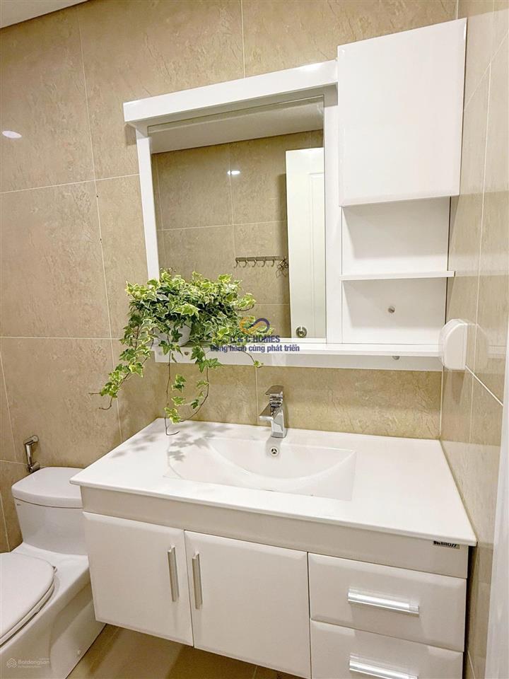Bán căn 2 ngủ 2 vệ sinh t11 times city 83m², tòa trung tâm, giá tốt, nhỉnh 8 tỷ