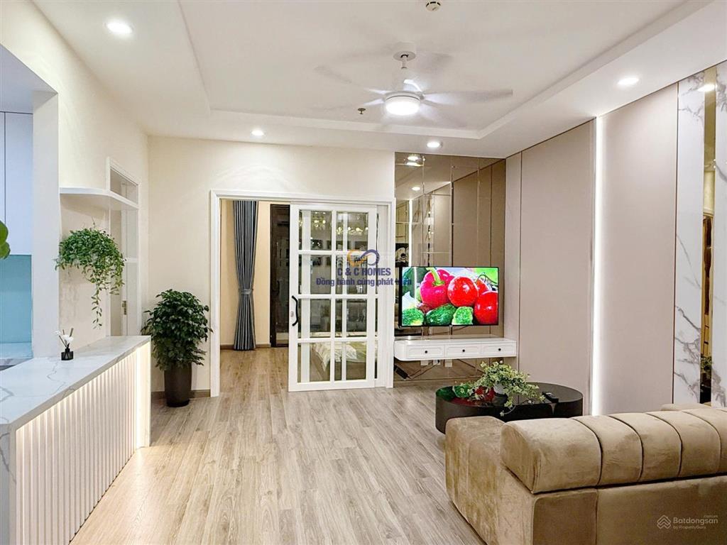 Bán căn 2 ngủ 2 vệ sinh t11 times city 83m², tòa trung tâm, giá tốt, nhỉnh 8 tỷ