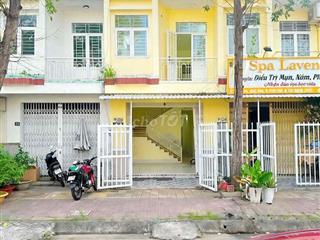 NHÀ TRỆT LẦU (4PN) - KDC 586, NGAY CHỢ PHÚ THỨ