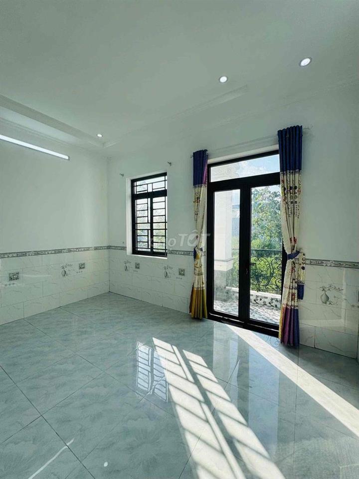 BÁN NHÀ TRỆT 1 LẦU 100M2 - HOÀN CÔNG - KDC PHÚ AN - (4PN)