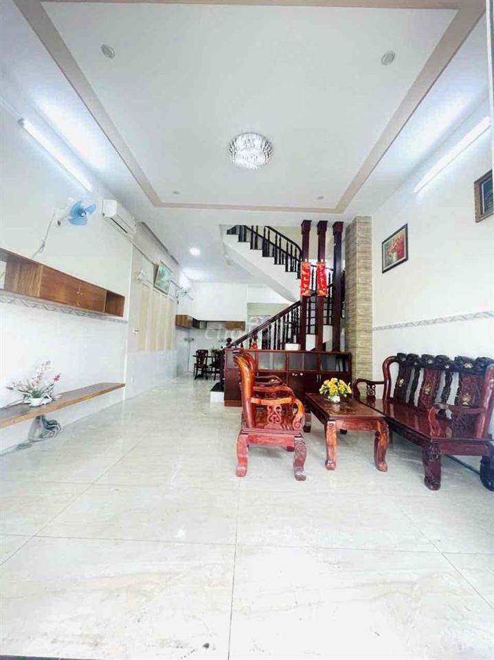 BÁN NHÀ 2 LẦU - ĐƯỜNG 8C2 - KDC HƯNG PHÚ - GIÁ: 4.3 TỶ (thương lượng)