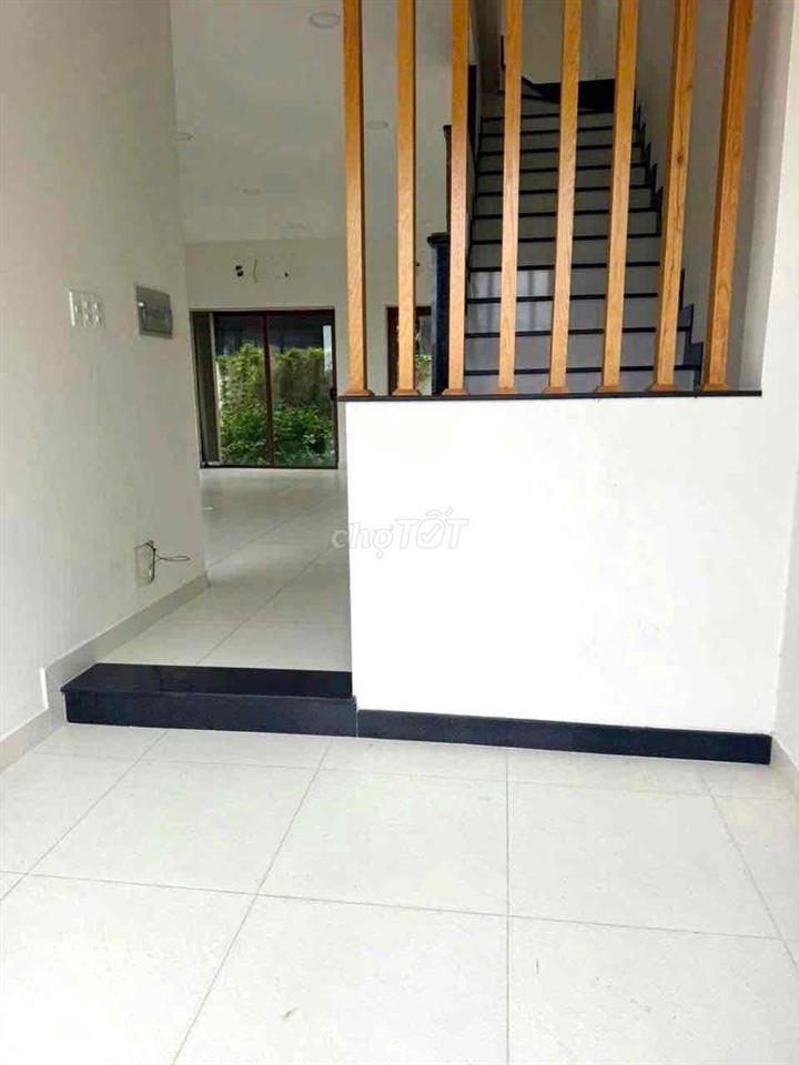 CHO THUÊ NHÀ TRỆT LẦU MỚI - GÓC 2 MẶT TIỀN - KDC NAM LONG 3