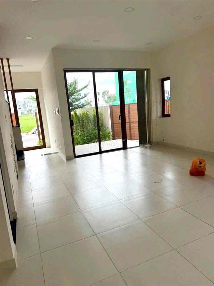 CHO THUÊ NHÀ TRỆT LẦU MỚI - GÓC 2 MẶT TIỀN - KDC NAM LONG 3