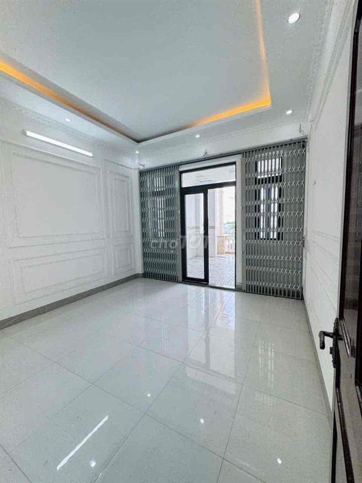 CHO THUÊ NHÀ TRỆT 2 LẦU MỚI - CÓ NỘI THẤT - KDC THỚI NHỰT
