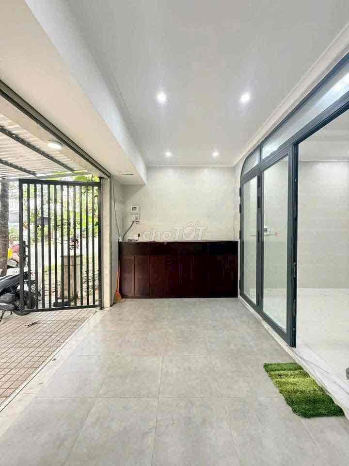 BÁN NHÀ 2 TẦNG HOÀN CÔNG – ĐỐI DIỆN BV NHI ĐỒNG – TẶNG NỘI THẤT GỖ