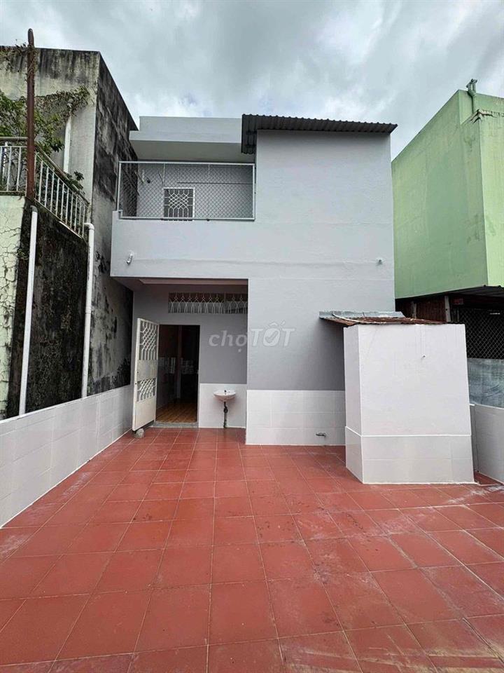CHO THUÊ NHÀ 3 TẦNG - MẶT TIỀN 30/4, GẦN TRƯỜNG LƯƠNG THẾ VINH