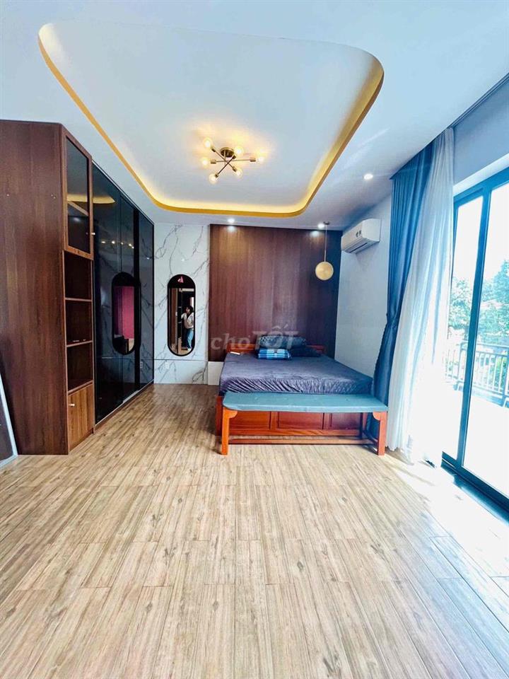 CHO THUÊ NHÀ: TRỆT 2 LẦU MỚI ĐẸP - FULL NỘI THẤT - KHU NAM LONG
