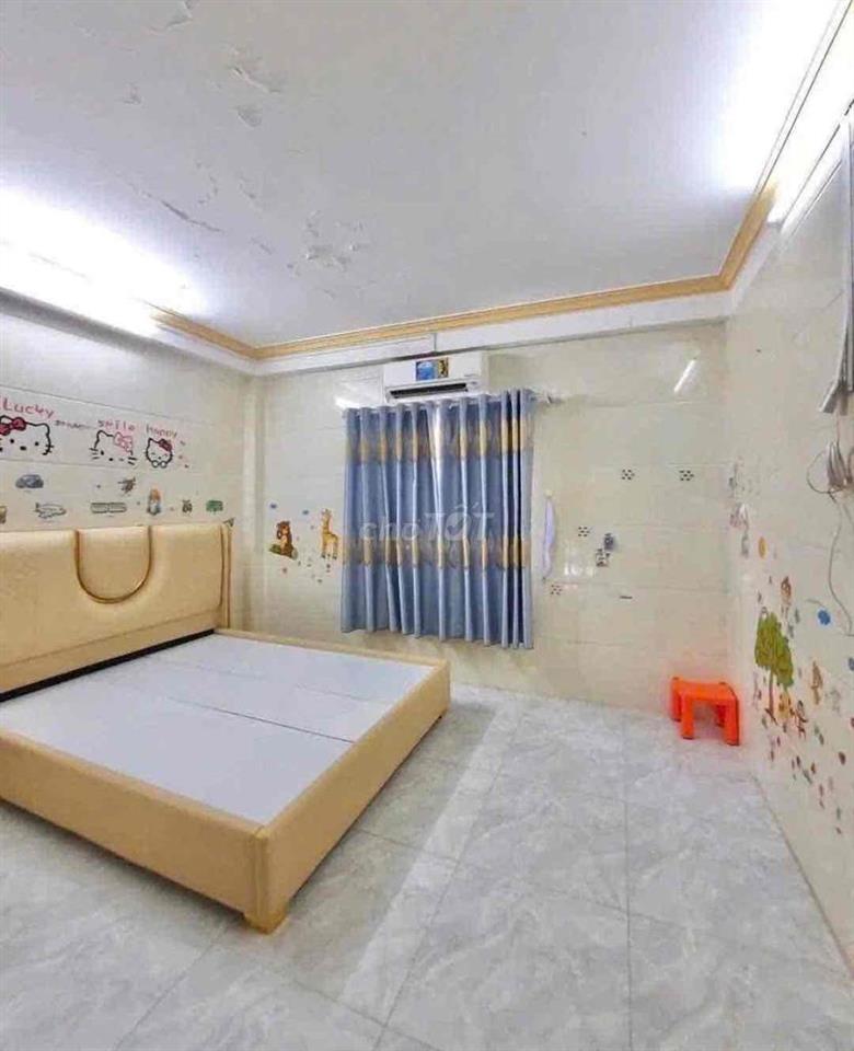 NHÀ CHO THUÊ: TRỆT 2 LẦU - FULL NỘI THẤT - KDC CTY 8 - GIÁ: 10 TRIỆU