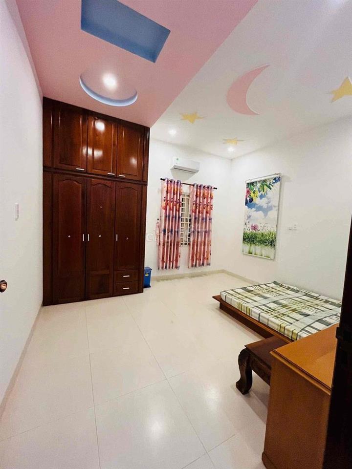 CHO THUÊ NHÀ TRỆT 2 LẦU - FULL NỘI THẤT - KDC HƯNG PHÚ