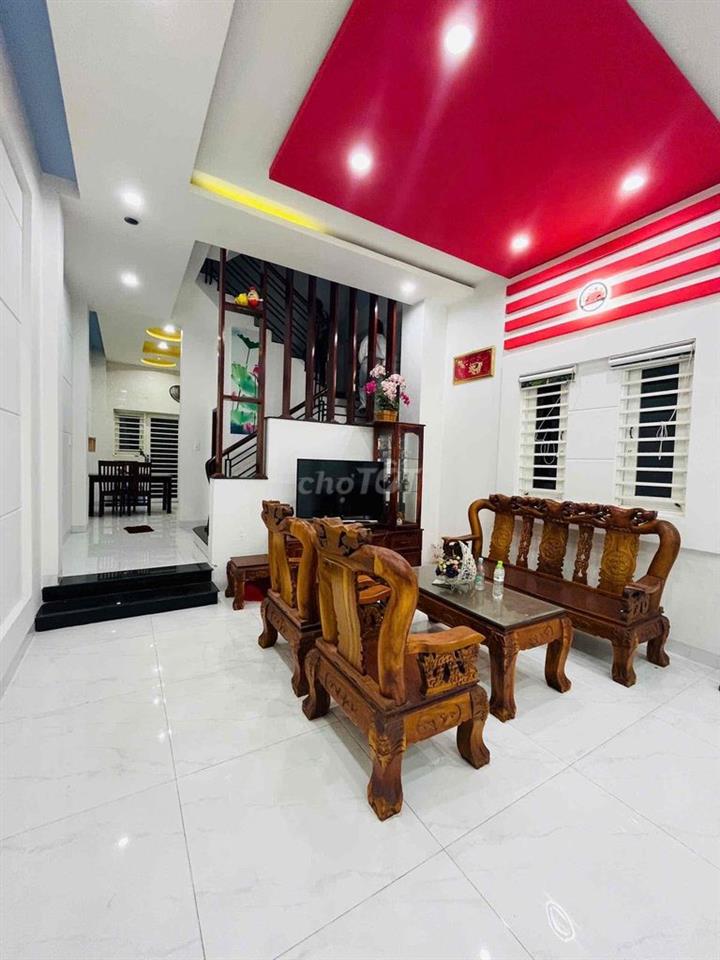 CHO THUÊ NHÀ TRỆT 2 LẦU - FULL NỘI THẤT - KDC HƯNG PHÚ