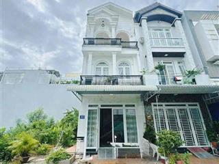 BÁN NHÀ 2 LẦU - CÓ HẺM HÔNG 2M - SỔ HỒNG HOÀN CÔNG - KDC HƯNG PHÚ
