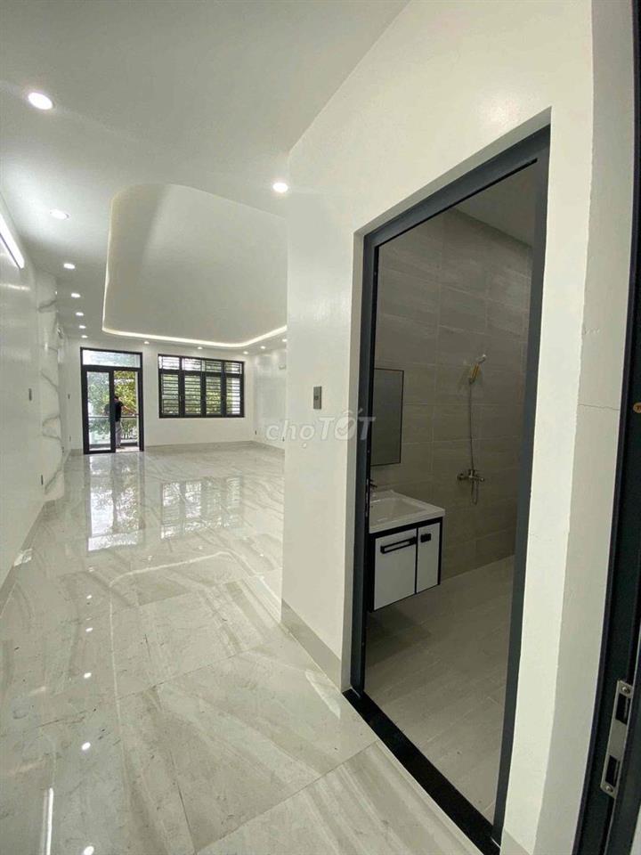 NHÀ TRỆT 3 LẦU - SẲN 4 MÁY LẠNH - TRỤC CHÍNH KDC HƯNG PHÚ 1