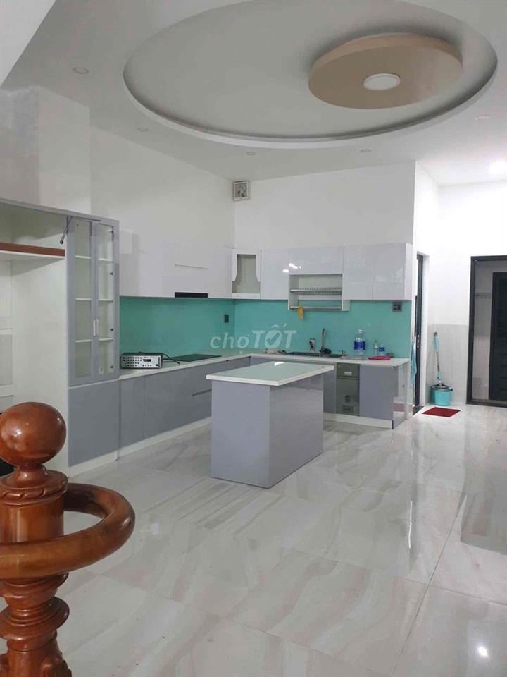 NHÀ TRỆT 3 LẦU - SẲN 4 MÁY LẠNH - TRỤC CHÍNH KDC HƯNG PHÚ 1