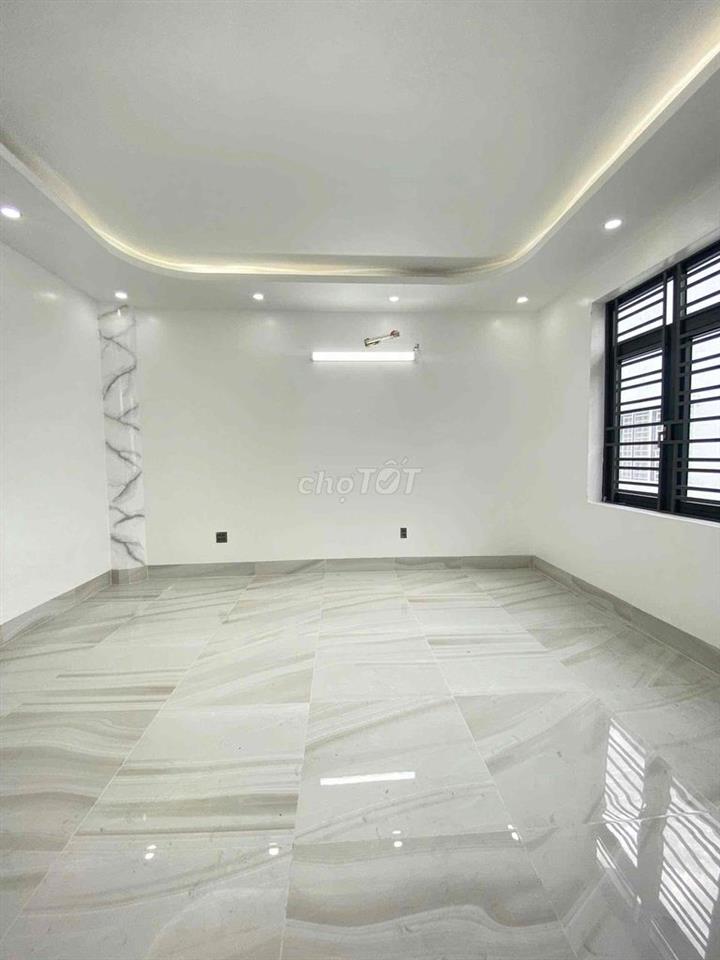 NHÀ TRỆT 3 LẦU - SẲN 4 MÁY LẠNH - TRỤC CHÍNH KDC HƯNG PHÚ 1
