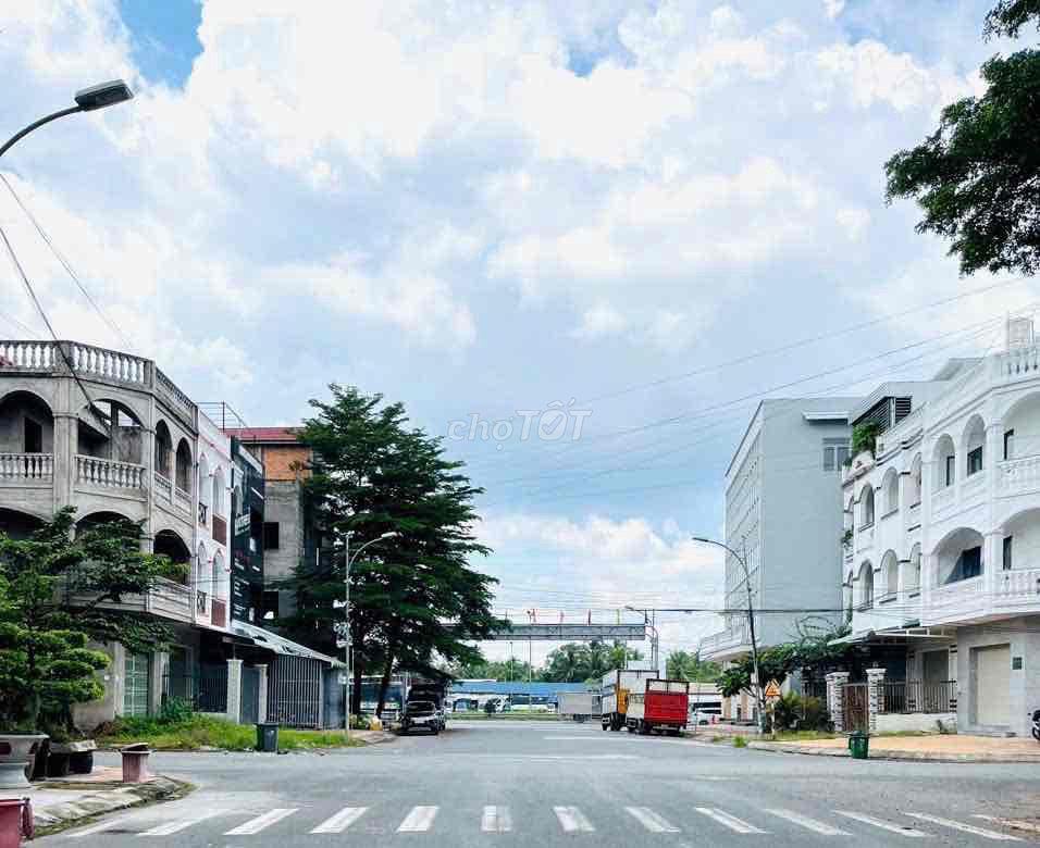 CHO THUÊ NHÀ 2 LẦU SÁT QUỐC LỘ - TRỤC CHÍNH ĐS6 - KDC VĂN HOÁ TÂY ĐÔ