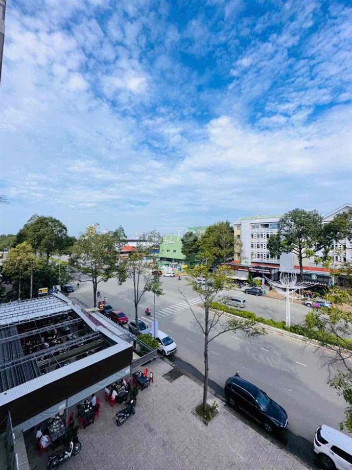 Cho thuê căn hộ chung cư CADIF, view Lý Thái Tổ, 2 phòng ngủ