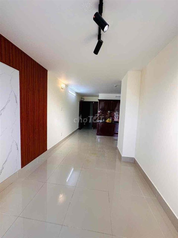 Cho thuê căn hộ chung cư CADIF, view Lý Thái Tổ, 2 phòng ngủ