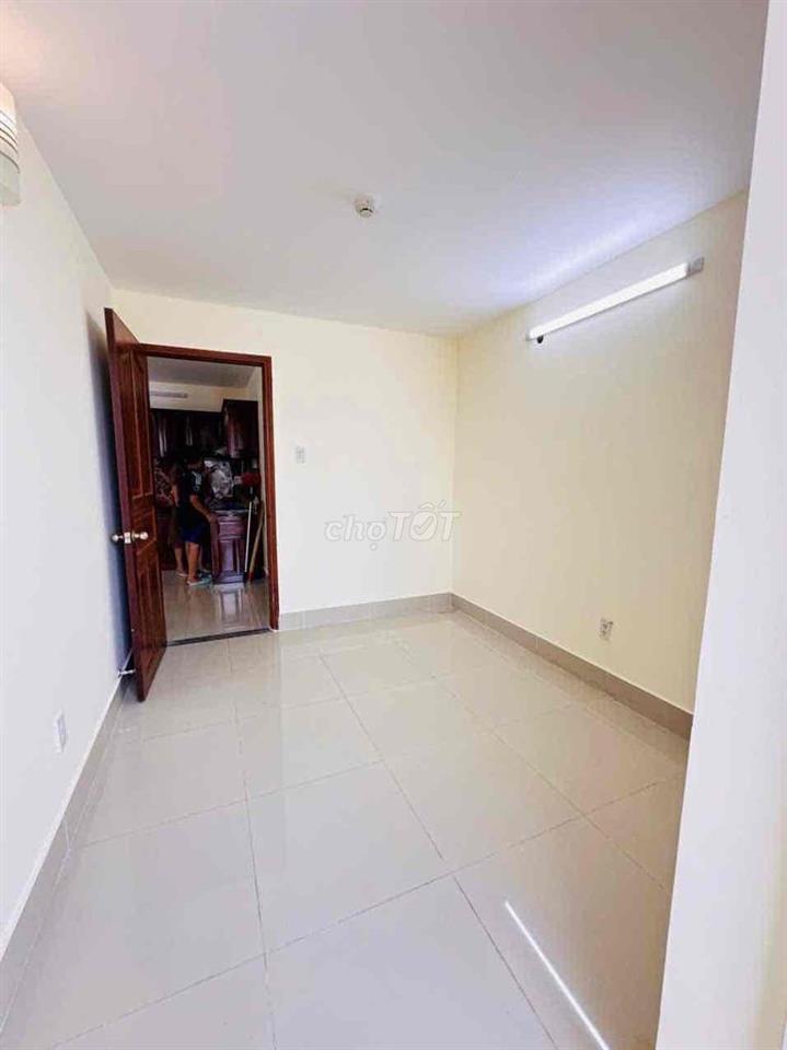 Cho thuê căn hộ chung cư CADIF, view Lý Thái Tổ, 2 phòng ngủ