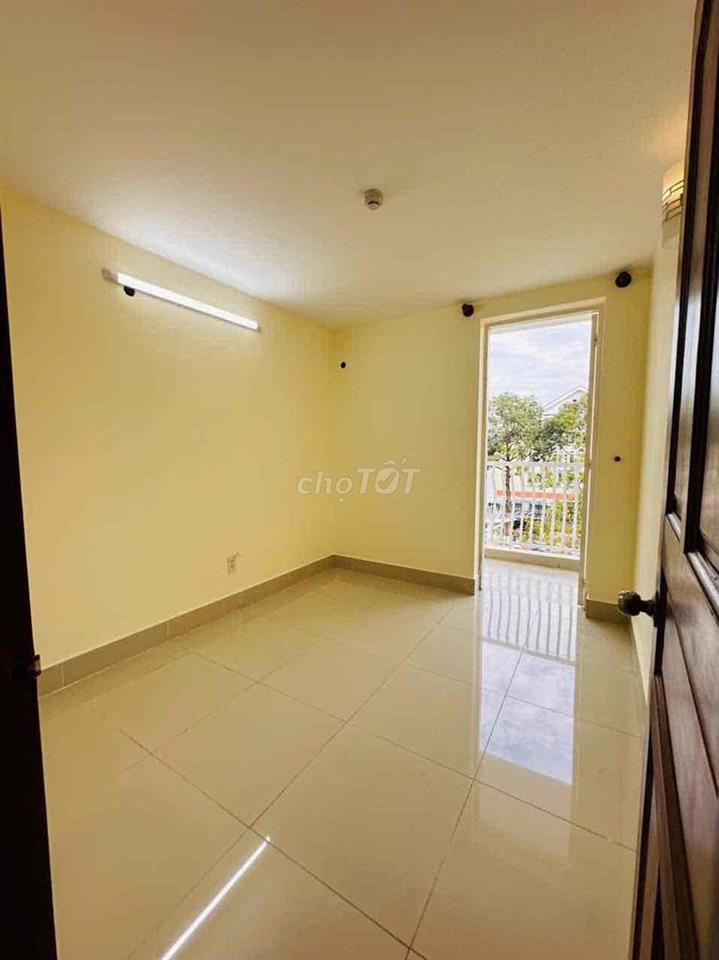 Cho thuê căn hộ chung cư CADIF, view Lý Thái Tổ, 2 phòng ngủ