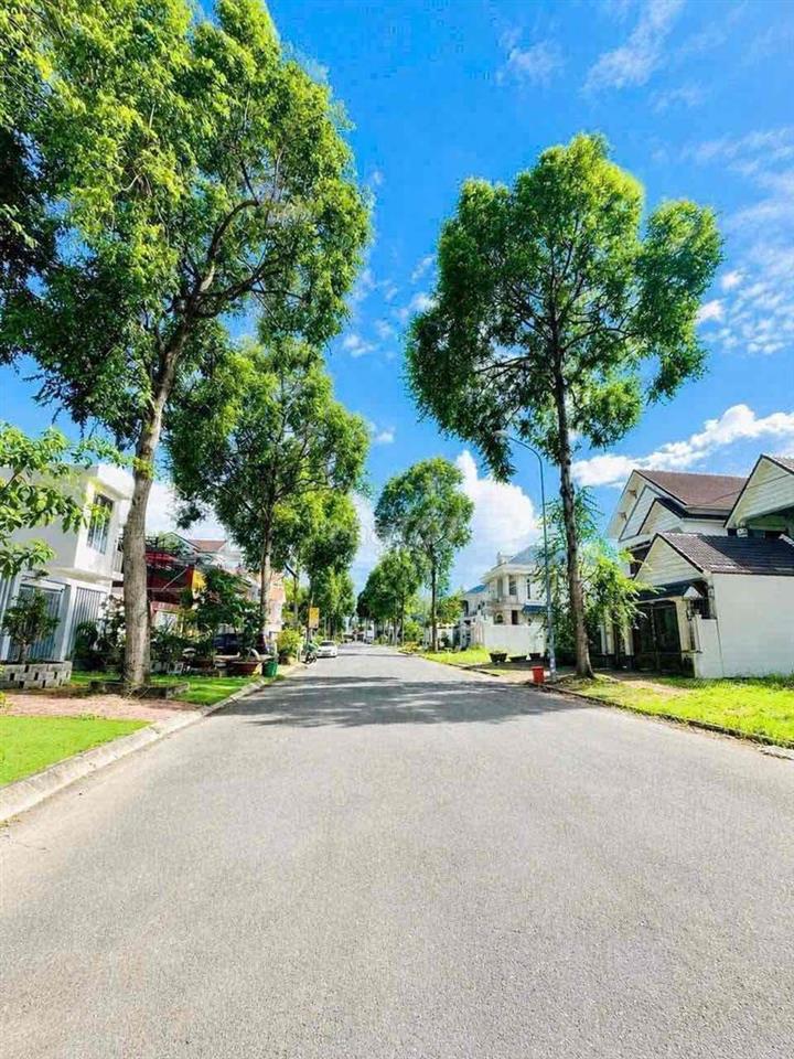 CHO THUÊ NHÀ: TRỆT 1 LẦU MỚI ĐẸP - KDC HỒNG LOAN - GIÁ CHỐT: 8 TRIỆU