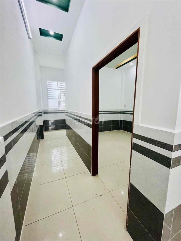 CHO THUÊ NHÀ TRỆT 1 LẦU MỚI ĐẸP - 3 MÁY LẠNH - KDC HƯNG PHÚ