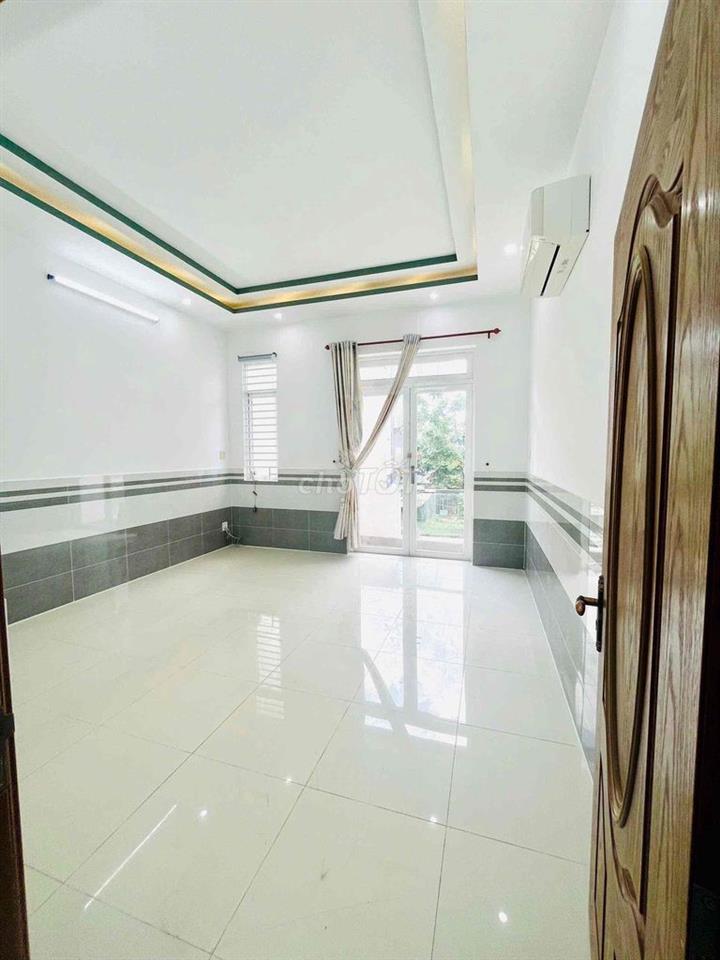 CHO THUÊ NHÀ TRỆT 1 LẦU MỚI ĐẸP - 3 MÁY LẠNH - KDC HƯNG PHÚ