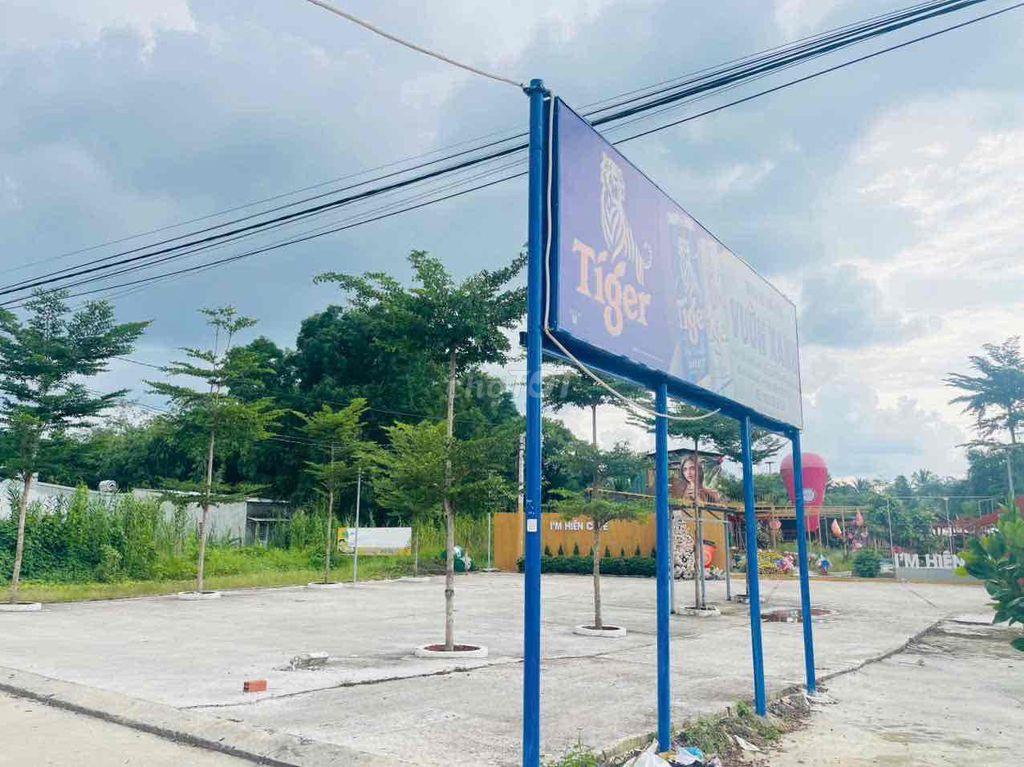 BÁN 200m2 ĐẤT XÂY TRỌ - MẶT TIỀN BỜ KÈ RẠCH HÀNG BÀNG