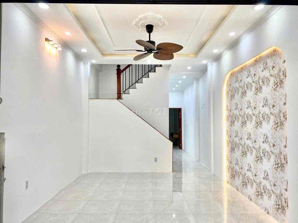 NHÀ 2 LẦU - KDC HƯNG PHÚ - MẶT TIỀN CÔNG VIÊN 26/3 - GIÁ: 3.8x TỶ