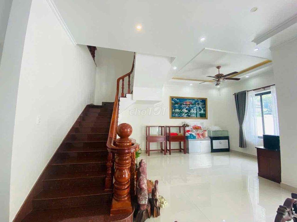 CHO THUÊ BIỆT THỰ GÓC 300m2 KHU NAM CẦN THƠ (CÓ NỘI THẤT)