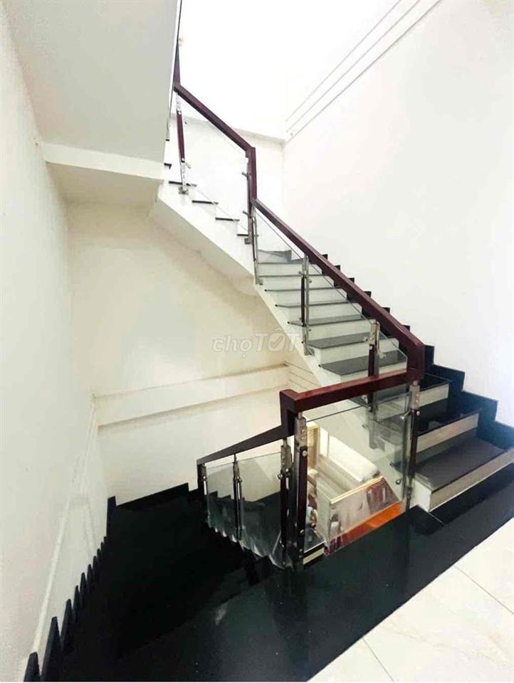 BÁN NHÀ 2 LẦU HOÀN CÔNG - ĐƯỜNG D3 - KDC HỒNG LOAN 6A - GIÁ: 4.9 TỶ