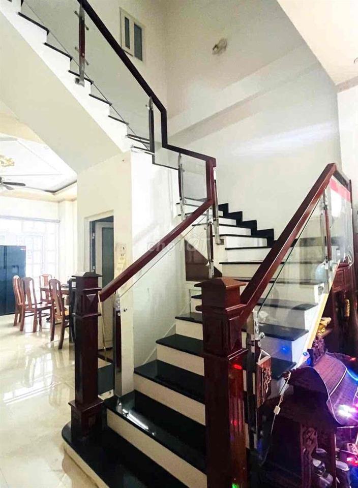 BÁN NHÀ 2 LẦU HOÀN CÔNG - ĐƯỜNG D3 - KDC HỒNG LOAN 6A - GIÁ: 4.9 TỶ