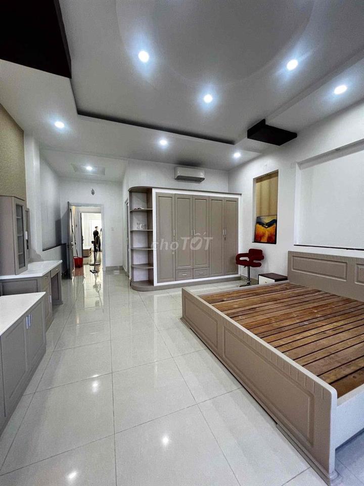 CHO THUÊ NHÀ TRỆT 3 LẦU MỚI ĐẸP 4PN FULL NỘI THẤT – TRỤC CHÍNH KDC 586