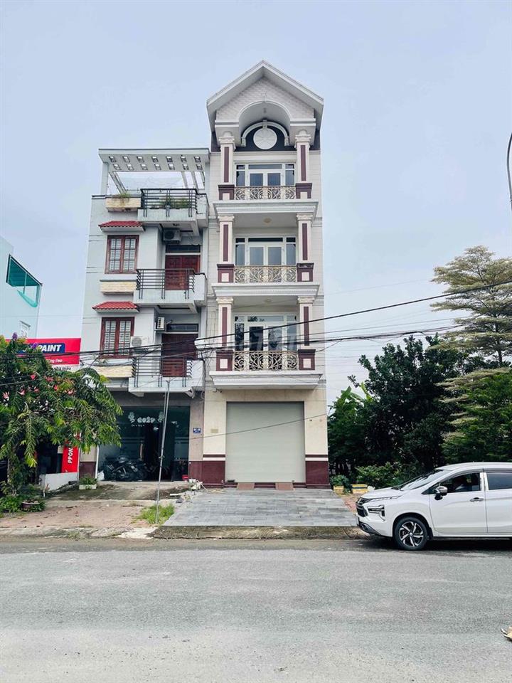 CHO THUÊ NHÀ TRỆT 3 LẦU MỚI ĐẸP 4PN FULL NỘI THẤT – TRỤC CHÍNH KDC 586