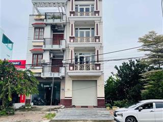 CHO THUÊ NHÀ TRỆT 3 LẦU MỚI ĐẸP 4PN FULL NỘI THẤT – TRỤC CHÍNH KDC 586