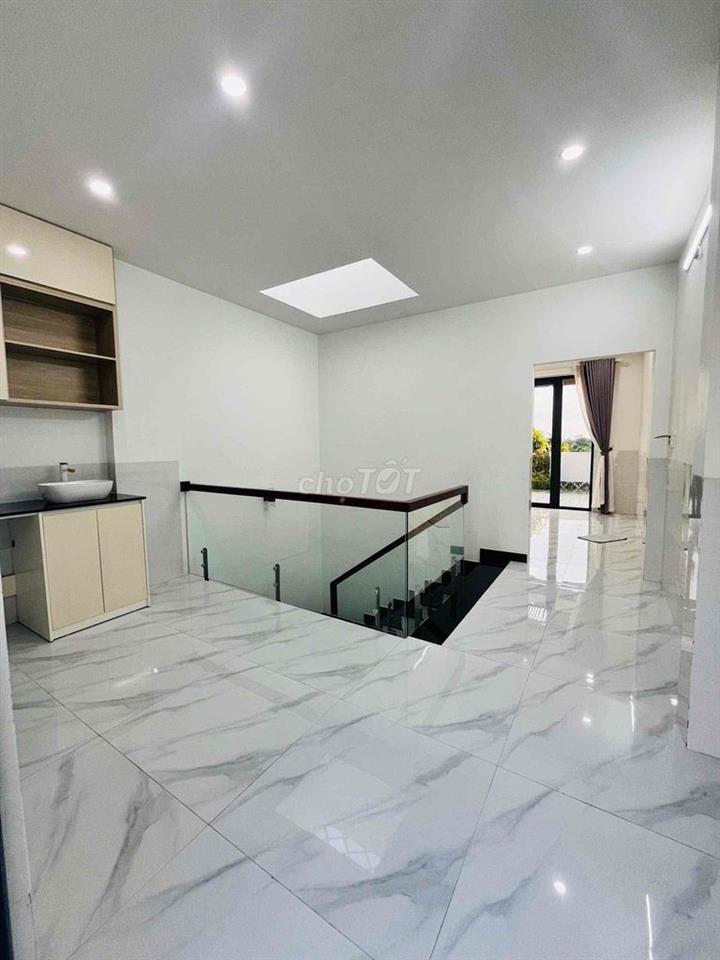 CHO THUÊ NHÀ TRỆT 2 LẦU MỚI ĐẸP - CÓ NỘI THẤT - KDC VĂN HOÁ TÂY ĐÔ
