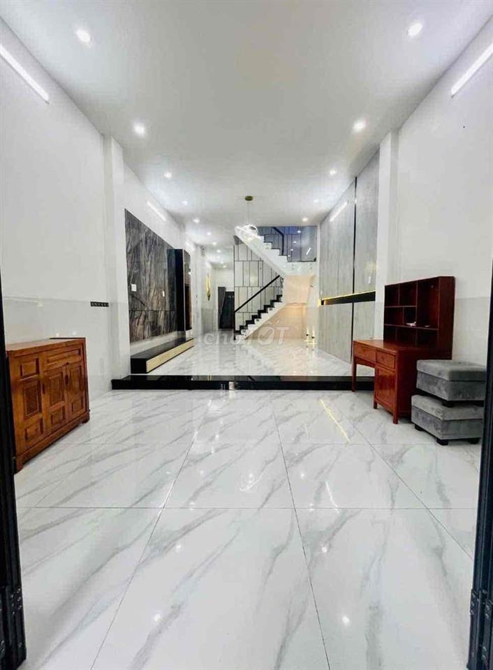 CHO THUÊ NHÀ TRỆT 2 LẦU MỚI ĐẸP - CÓ NỘI THẤT - KDC VĂN HOÁ TÂY ĐÔ