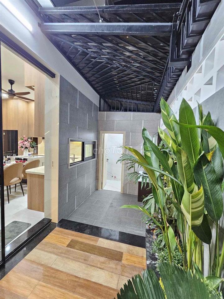 NHÀ 4 TẦNG MỚI XÂY - CÓ THANG MÁY CAO CẤP KDC NAM LONG 2 CENTRAL LAKE