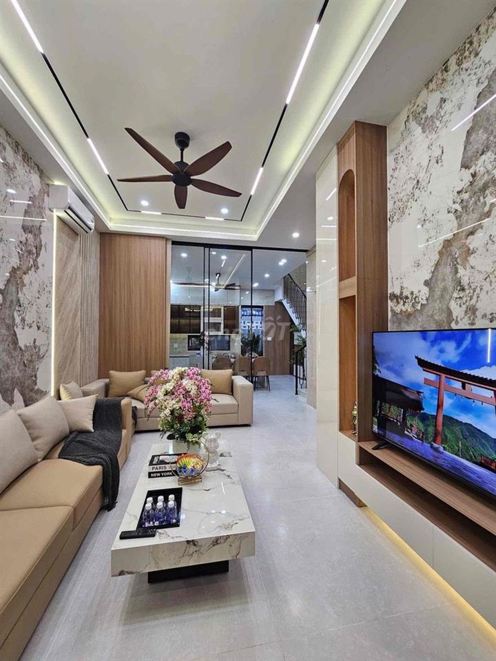 NHÀ 4 TẦNG MỚI XÂY - CÓ THANG MÁY CAO CẤP KDC NAM LONG 2 CENTRAL LAKE