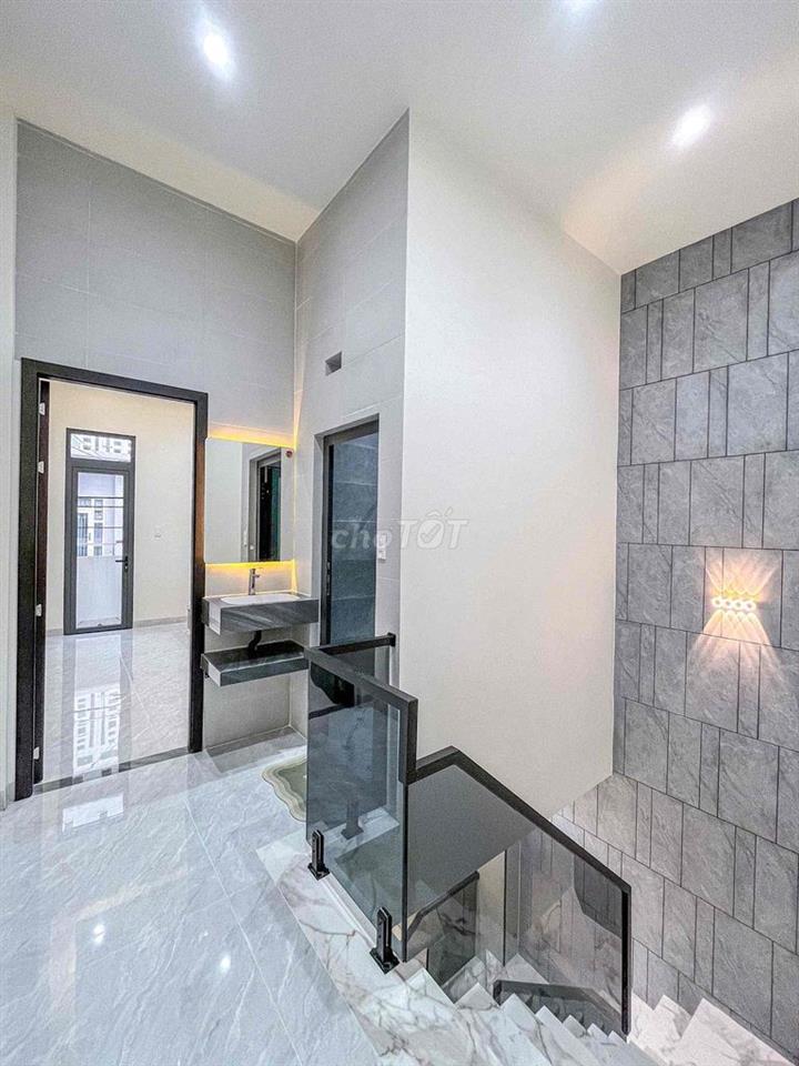 BÁN NHÀ 1 LẦU MỚI ĐẸP - ĐS 22 – TẶNG FULL NỘI THẤT - KDC THỚI NHỰT
