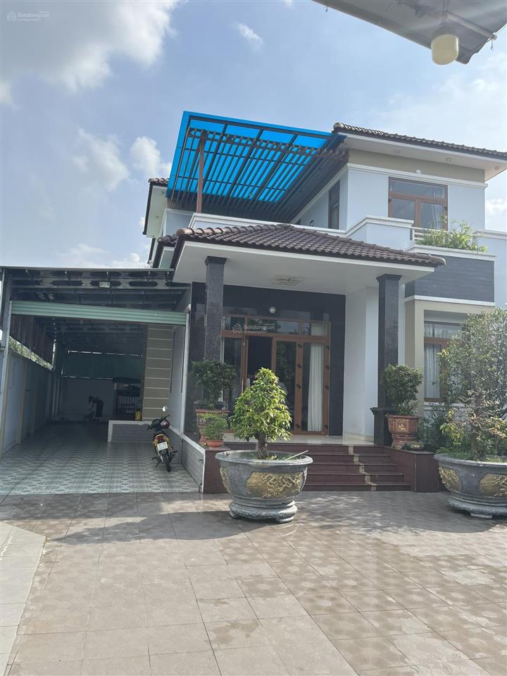 Bán biệt thự 3 tầng tại thị trấn củ chi, giáp vinhomes hoc môn, vinhomes củ chi