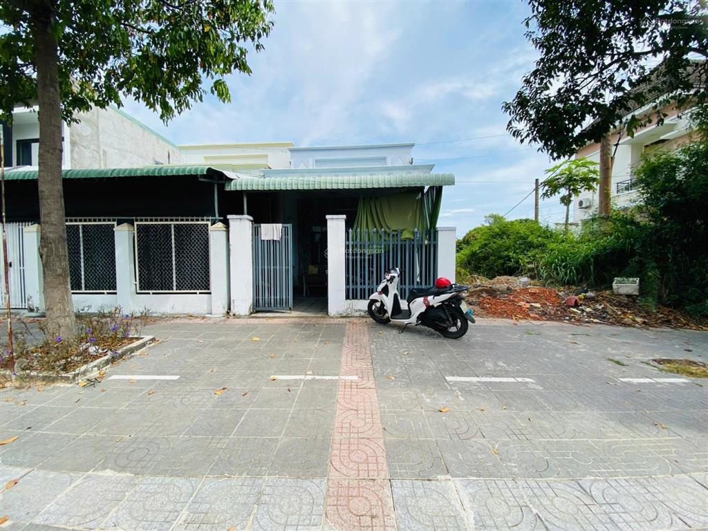 Bán nhà mặt phố tại thị trấn phước hải, 2,5 tỷ, 84m2, 2pn, 1wc