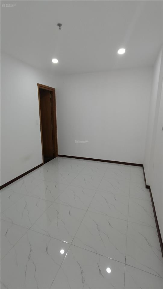 Cho thuê cc 2pn, 2wc có sẵn nội thất giá 5,5tr