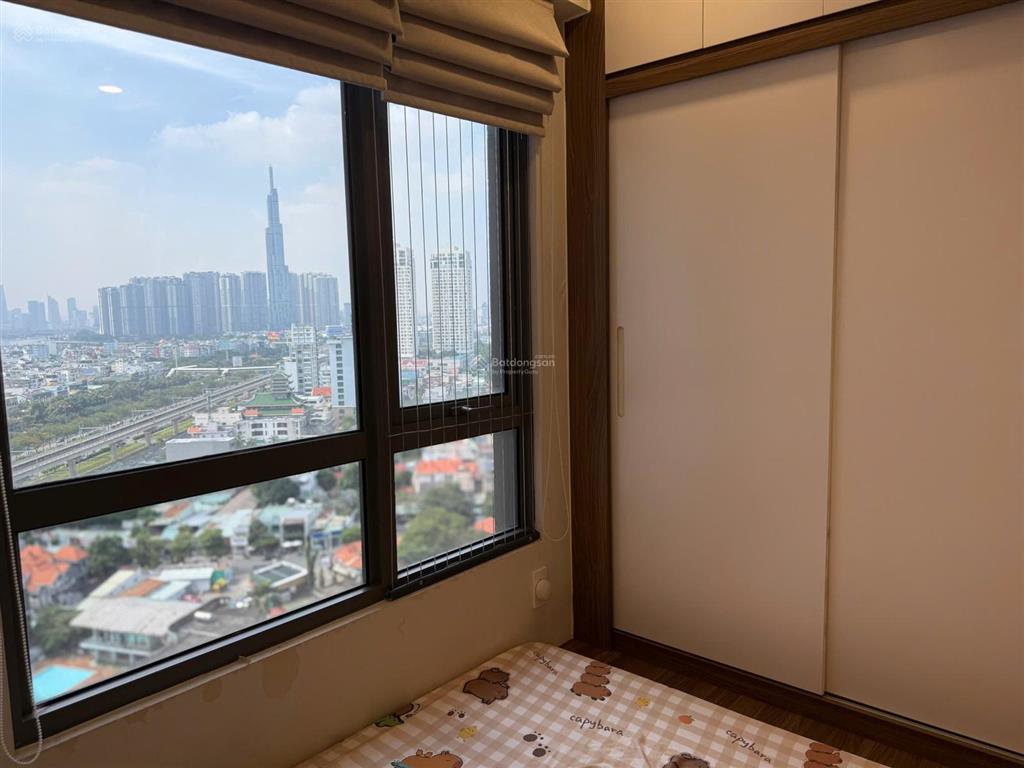 Căn góc 2 phòng ngủ masteri thảo điền, sổ sẵn, sẵn hđ thuê 25,5 triệu/tháng thu về 0938 885 *** hồng