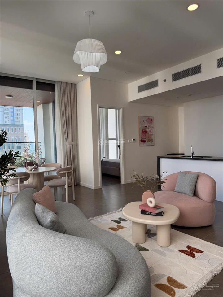 Trống sẵn 3 phòng ngủ berkly thảo điền cho thuê 117m2 nội thất đẹp sẵn trống xem dễ 0938 885 *** hồng