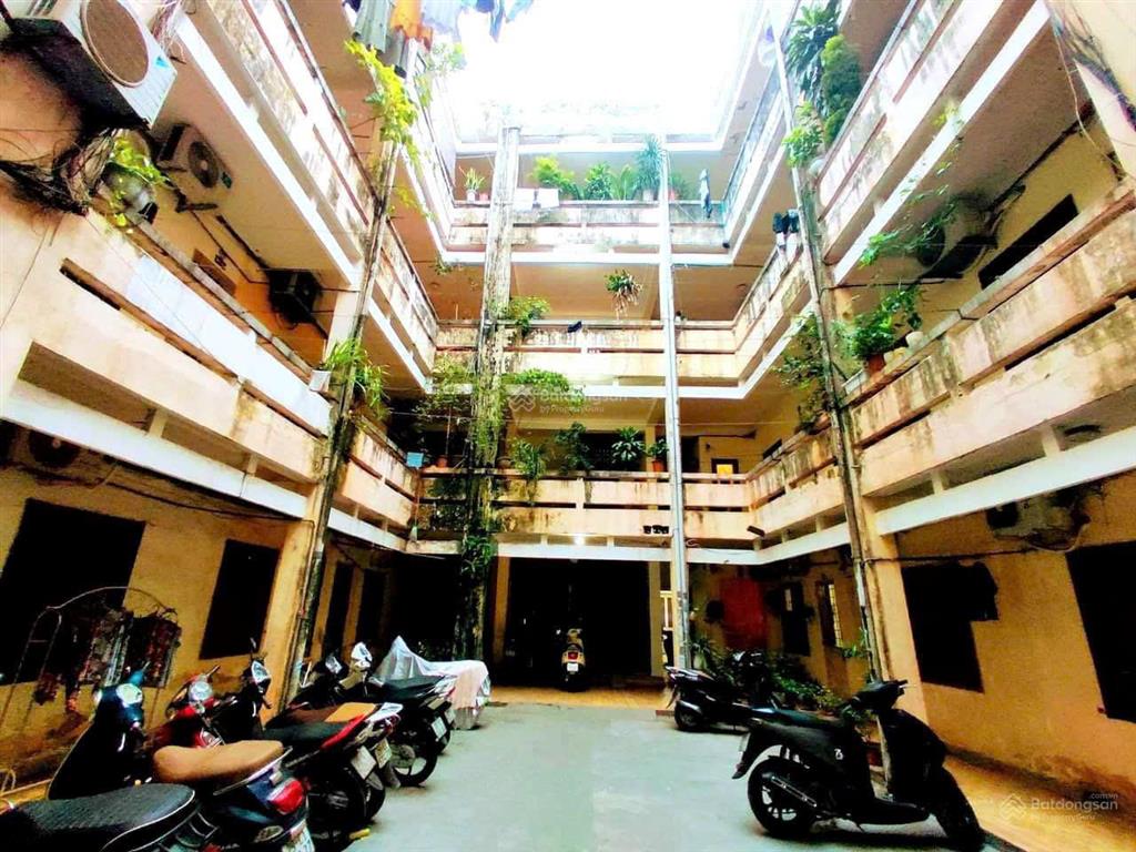 Tập thể đặng tiến đông, đống đa, tầng 3, sổ to, 60m2 2pn ở luôn giá 3,75 tỷ