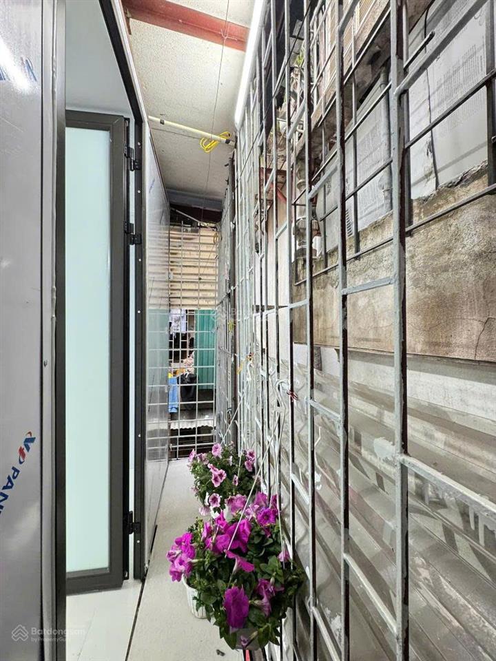 Có 1.0.2 tập thể khu vip nguyễn chí thanh, đống đa, ô tô, 65m2 2pn ở ngay chỉ 4,1 tỷ