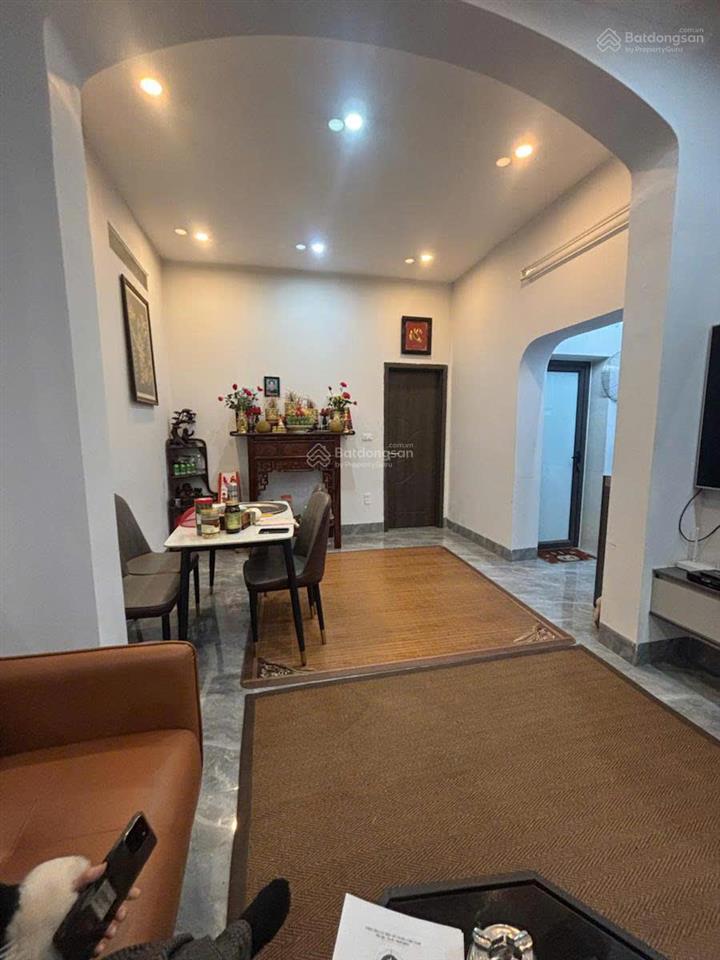 Tập thể lý nam đế, hoàn kiếm, kd, tầng 1, sổ to 70m2 2pn ở luôn giá 7,7 tỷ