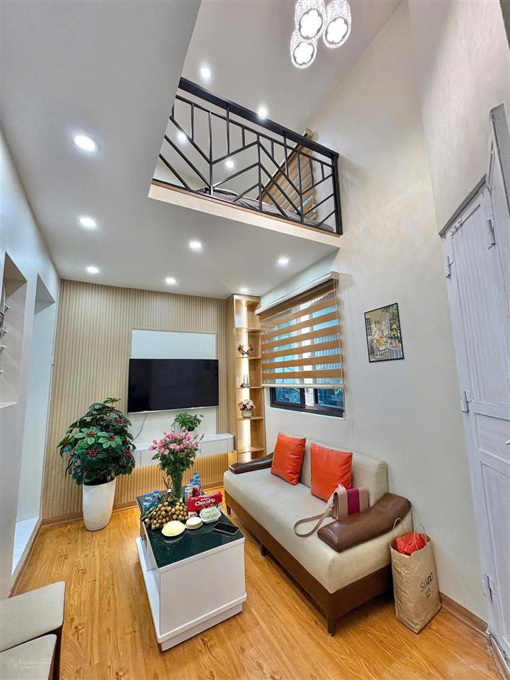 Hiếm! tập thể trần xuân soạn, hai bà trưng, tầng 2, lô góc 70m2 3pn 2wc ở luôn giá 3,75 tỷ