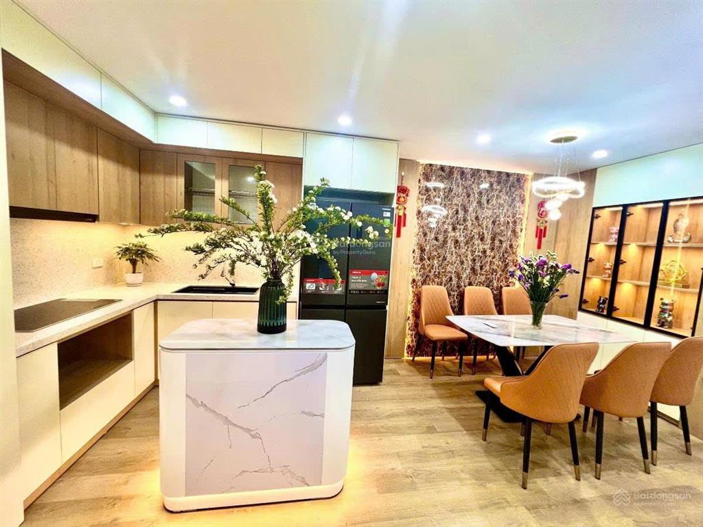 Tập thể đại học sư phạm, phố trần quốc hoàn, tầng 2, sổ to 80m2 2pn 2wc giá 4,85 tỷ