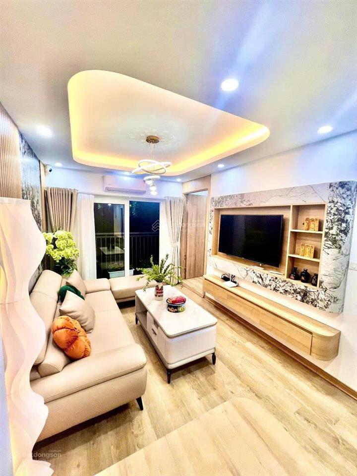 Tập thể đại học sư phạm, phố trần quốc hoàn, tầng 2, sổ to 80m2 2pn 2wc giá 4,85 tỷ